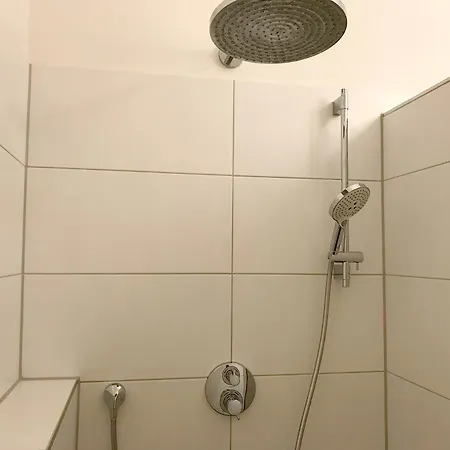 Cloud Nr 9 - 3 Maisonette-wohnung Mit Grossem Balkon Apartment