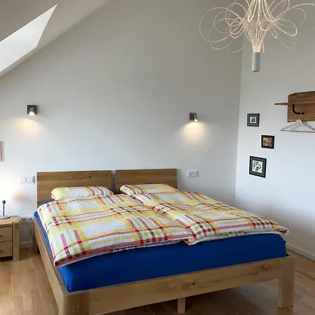 Cloud Nr 9 - 3 Maisonette-wohnung Mit Grossem Balkon Apartamento *