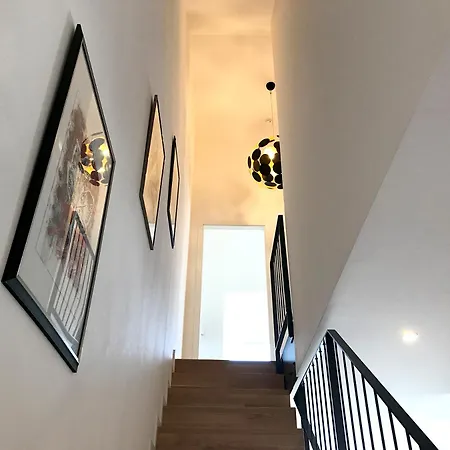 Apartment Cloud Nr 9 - 3 Maisonette-wohnung Mit Grossem Balkon