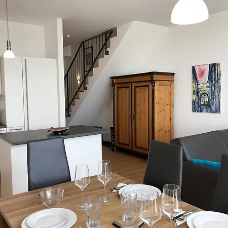 Cloud Nr 9 - 3 Maisonette-wohnung Mit Grossem Balkon Apartamento *